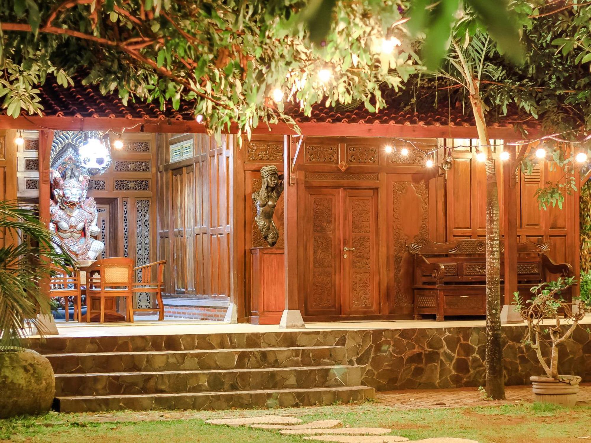 Pendhapa Art Space - Pas Limasan Homestay Prawirotaman ภายนอก รูปภาพ